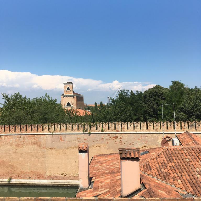 La Casa Del Pittore Venesia Bagian luar foto